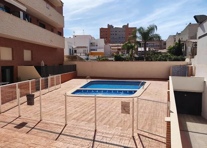 Elegante Piso Con Terraza, Garaje, Piscina Y Ac
