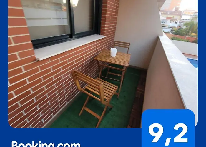 Elegante Piso Con Terraza, Garaje, Piscina Y Ac
