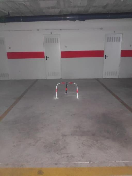 Elegante Piso Con Terraza, Garaje, Piscina Y Ac *